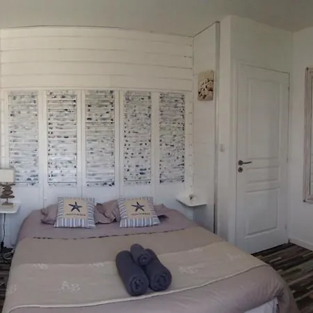 Caraibes Гостевой дом Гюжан-Местрас