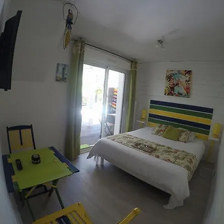 Caraibes Гостевой дом 3*