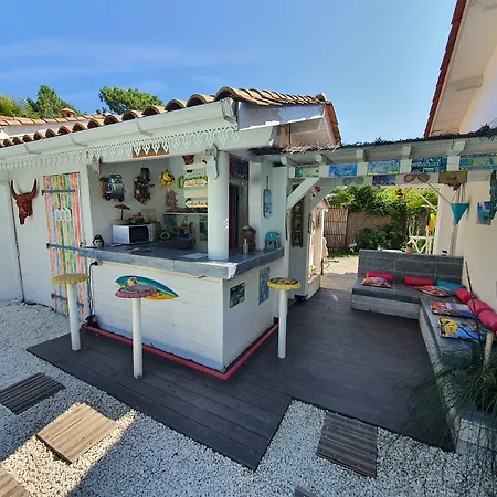 Caraibes Гостевой дом Гюжан-Местрас