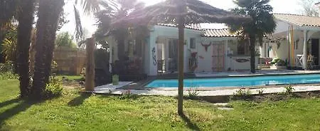 Caraibes Penzion Gujan-Mestras