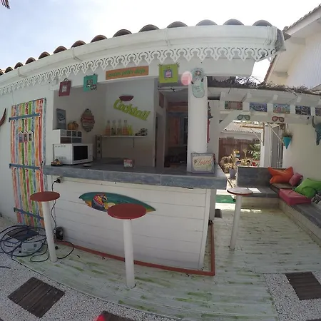 Caraibes 게스트하우스 3*