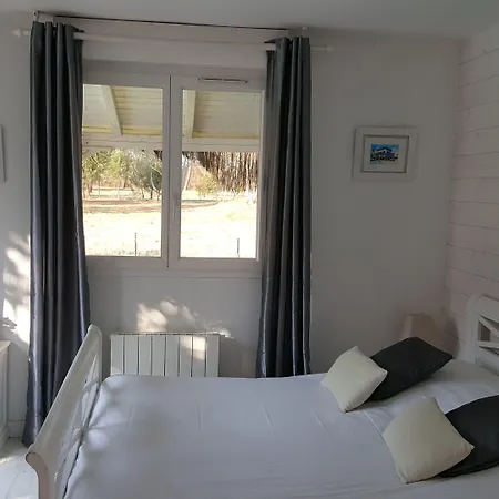 게스트하우스 Caraibes 구장메스트라