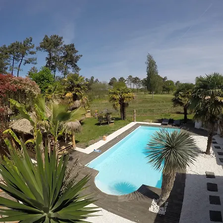 게스트하우스 Caraibes 3*