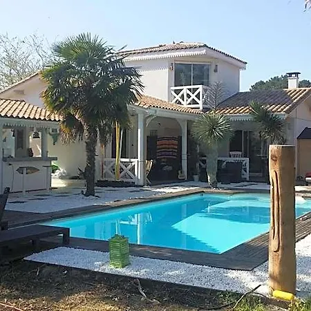 Pensión Caraibes Gujan-Mestras
