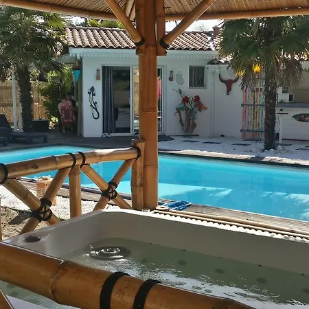 게스트하우스 Caraibes 구장메스트라