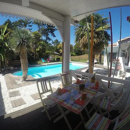 게스트하우스 Caraibes 구장메스트라