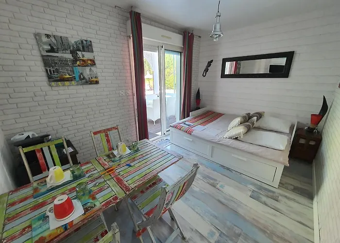 Pensionat Caraibes 3*